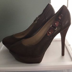 Guess Heel Pumps